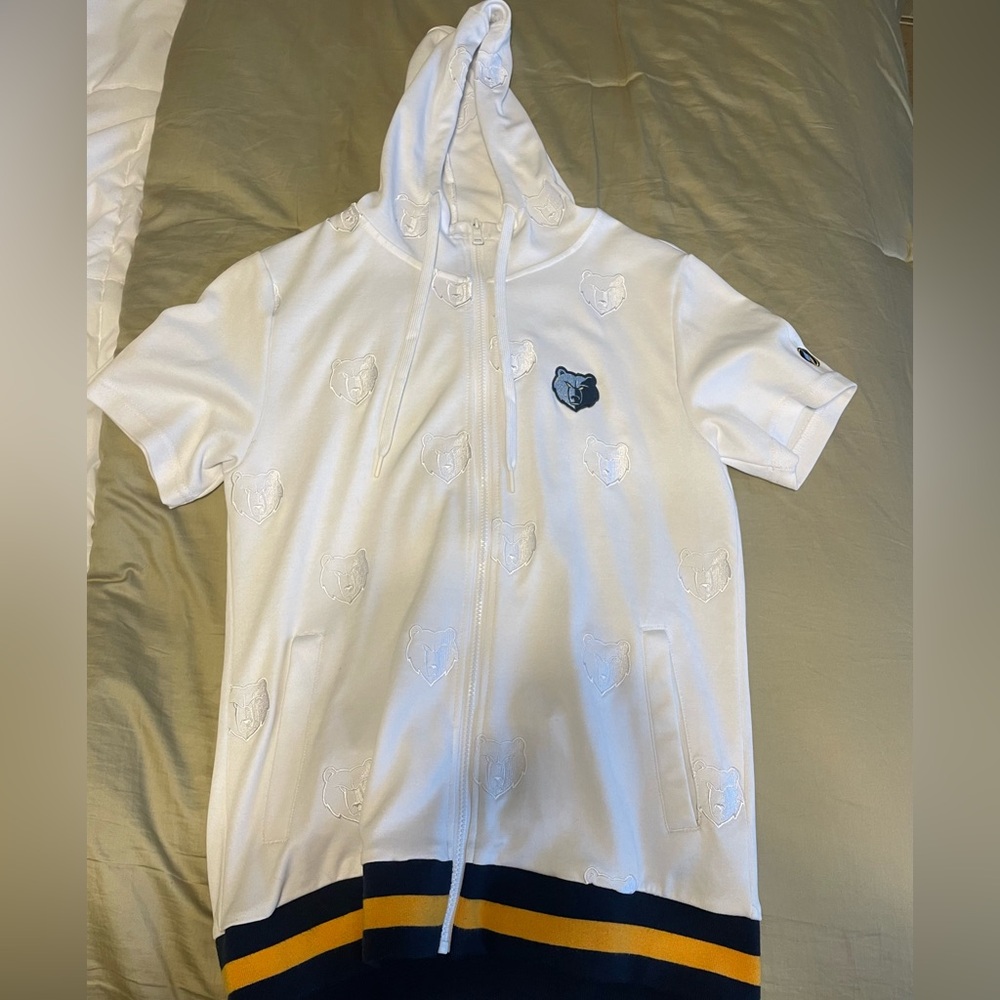 Memphis Grizzlies Stadium Exclusive Hoodie Size Small